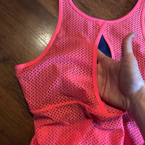 LJ Tank Top w/ sports bra. Medium. Great condition - Picture 7 of 8